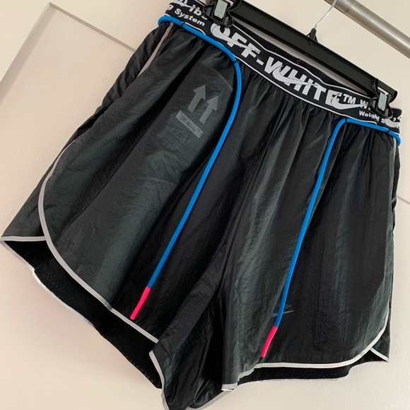 OFF-WHITE x Nike | Women’s NRG short black - Picture 8 of 10